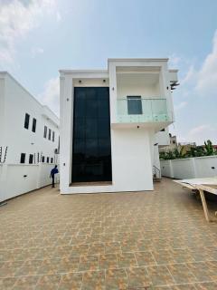 4 Bedroom ensuite house in pokuase