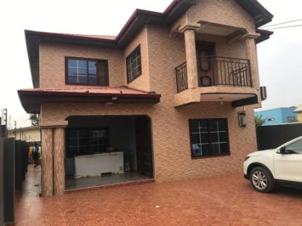 4 bedroom plus chamber self outhouse storey house