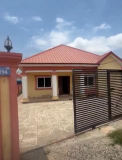2bedroom house for sale at dawhenya